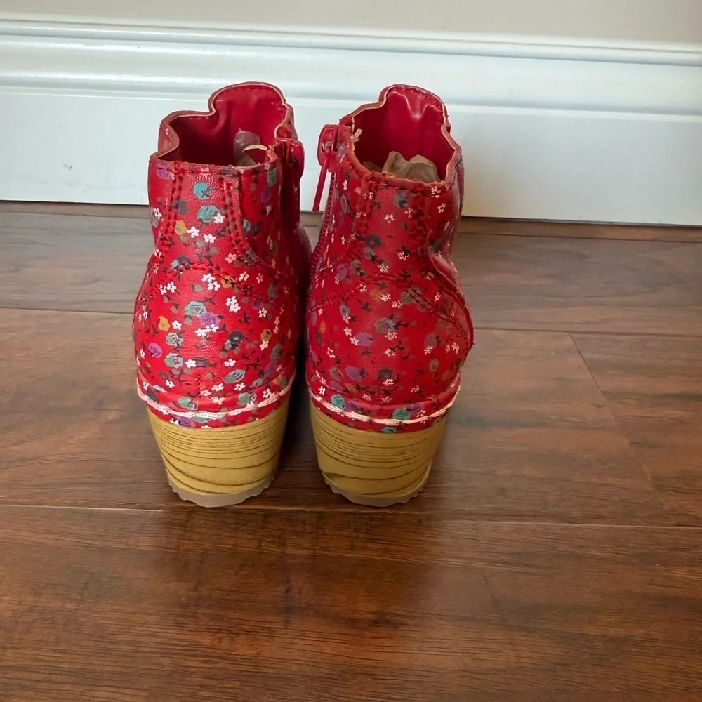 OshKosh Bgosh stylish floral